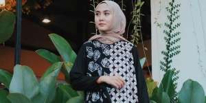 Inas Rana Fagastia: Modis dengan Batik