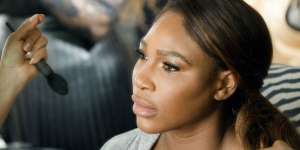 Hadapi Bayinya yang 'Teething', Serena Williams Galau Berat