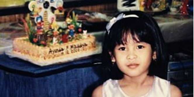 Saat Bocah Sangat Polos dan Tembam, Siapa Penyanyi Ini?