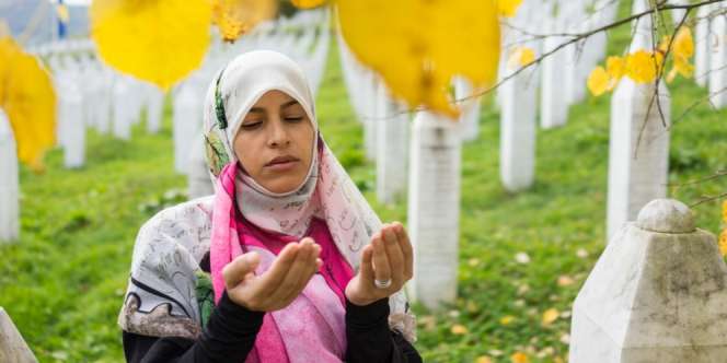 Syarat-syarat Dibolehkannya Membongkar Makam