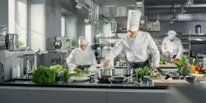 Dicari! Koki Gaji Rp373 Juta, Berminat?