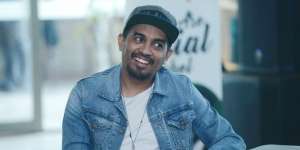 Lihat Sekilas, Wajah Glenn Fredly Mirip Sunan Kalijaga?