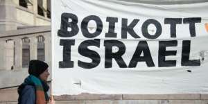 Benarkah Israel Membenci McDonald's dan Starbucks?