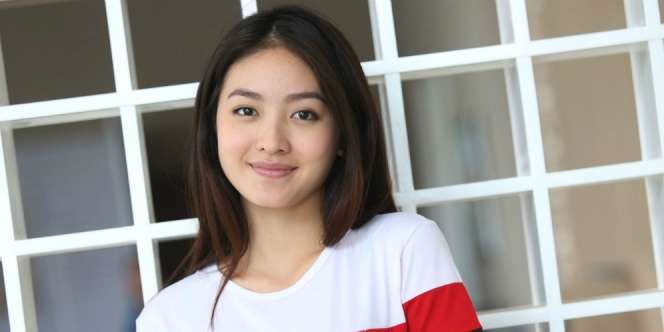 Pose Tidur Natasha Wilona Bikin Heboh Warganet