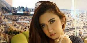Nafa Urbach Akui Sering Nonton David `Noah` Main Band