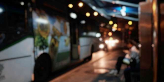 Viral! Wanita Tertipu Bus Malam Diselamatkan Pria Misterius