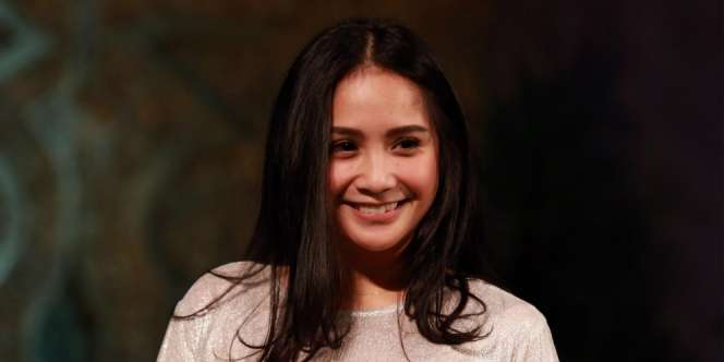 Bikin `Silau`, Anting Berlian Nagita Slavina Jadi Sorotan