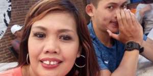 Elly Sugigi Lengket dengan 'Brondong' Tampan, Mirip Mantan?