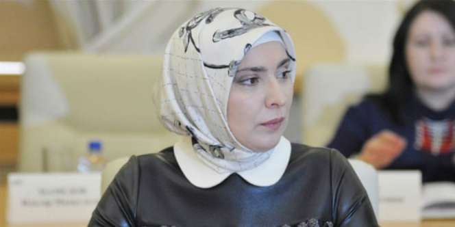 Aina Gamzatova, Muslimah Penantang Putin di Pilpres Rusia