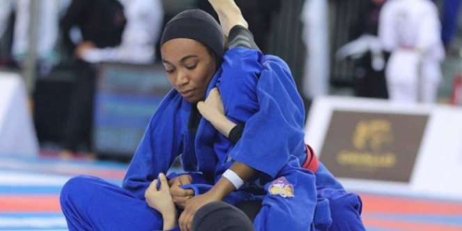 Mengenal Gadis Berhijab, Sang Jagoan Bela Diri Jiu Jitsu