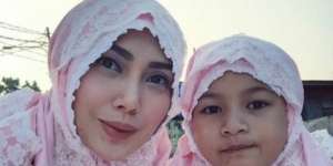 Keluar dari Acara Gosip, Fenita Arie Putuskan Berhijab?