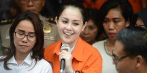 Rambut Jennifer Dunn Diperiksa Polisi, Untuk Apa?