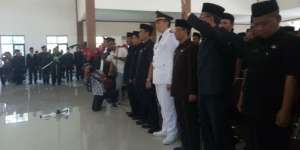 Tak Mau Dilantik Bupati, Pejabat Cirebon 'Walkout'