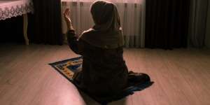 Saat Orangtua Berbuat Maksiat...