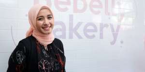 Liburan, 5 Artis Berhijab Ini Pakai Tas Harga Selangit