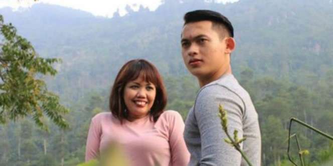Kembali Dekat dengan Brondong, Begini Pengakuan Elly Sugigi
