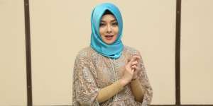 Berhijab, Begini Penampilan 4 Mantan Presenter Acara Gosip