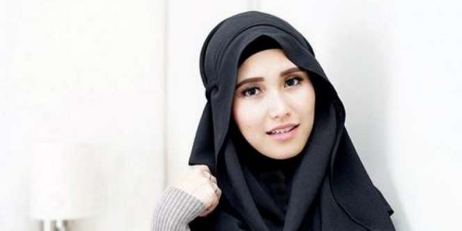 Hijab Instan Lagi Tren, Coba Curi Gayanya dari Ayu Ting Ting!