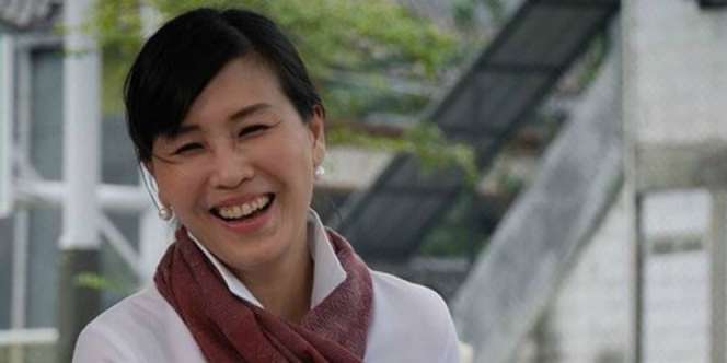 Penampilan Anggun Veronica Tan yang Digugat Cerai Ahok