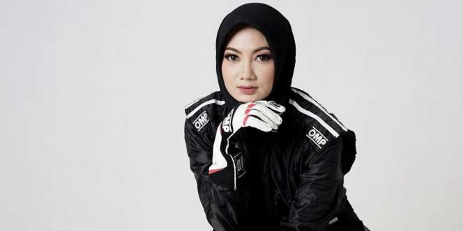 Diandra Gautama: Hijaber Cantik Penakluk Dunia Otomotif