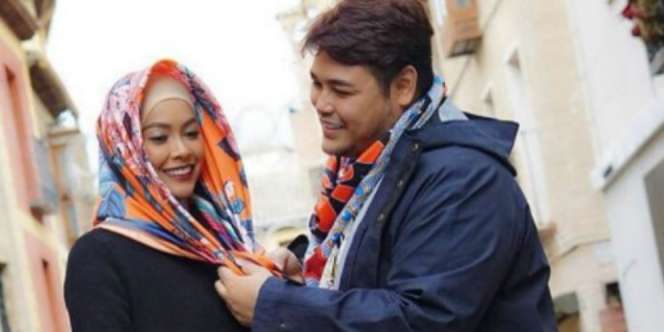 Bisnis Hijab, Ivan Gunawan Gandeng Finalis Miss Universe