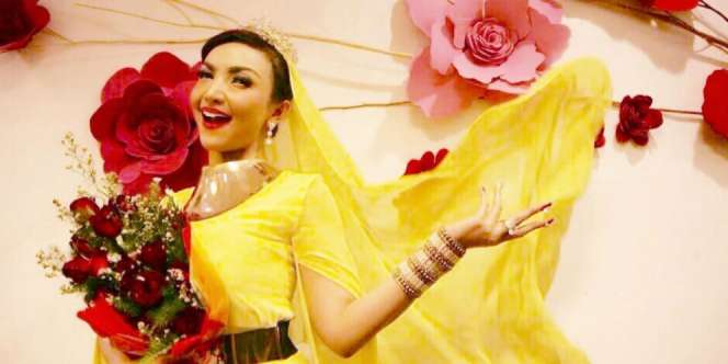 Ini Harga Berlian Termahal Roro Fitria