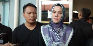 Dituding Kawin Kontrak dengan Vicky, Ini Jawaban Angel Lelga