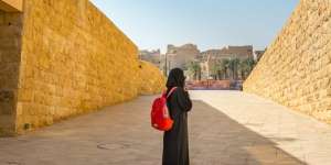 Kini Turis Wanita Bebas Traveling ke Arab Saudi Tanpa Mahram 