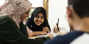 Sekolah di Inggris Bingung Tetapkan Aturan bagi Siswi Muslim