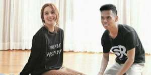 `Tingkat Dewa`, Foto Editan Syahrial Bareng Artis Mendunia