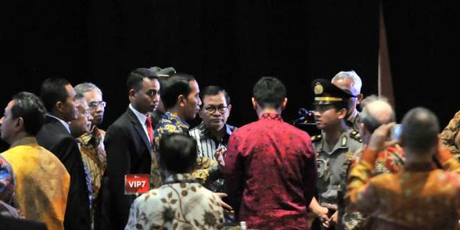 Jokowi Sindir Para Bankir