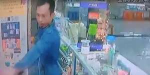 Pesanan Casing HP Tak Datang, Pembeli Lukai Penjual
