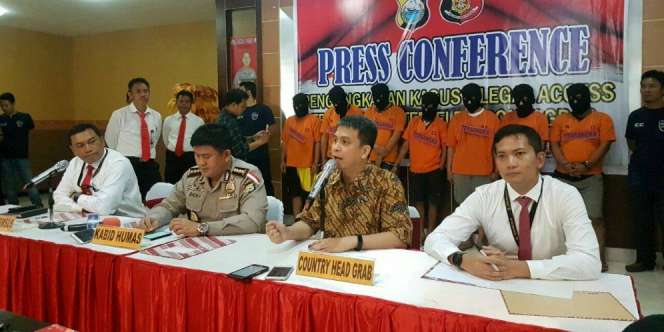 Ada Sopir Taksi Online Spesialis Pengantar `Tuyul`
