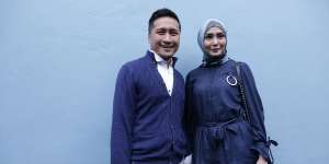 Susul Istrinya Berhijrah, Perubahan Arie Untung Bikin Kaget