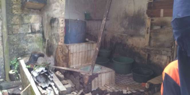 Gempa, Warga Jagakarsa Tertimpa Tembok Kamar Mandi