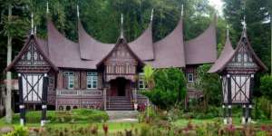 Wow! 8 Rumah Adat Indonesia Ini Diyakini Tahan Gempa