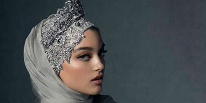 Keren! Hijab Glamor Tembus Pasar Fashion Berkelas Amerika