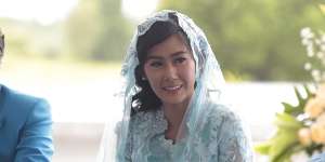 Cantik, 6 Seleb Saat Pengajian Jelang Pernikahannya