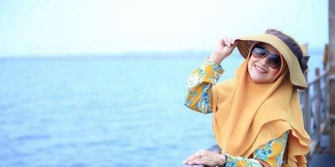Kiwil Pilih Berdakwah, Penampilan Istri Kedua Bak Foto Model