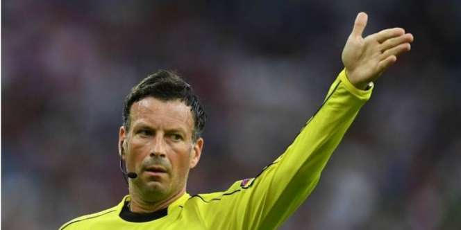 Azan Berkumandang, Wasit Hentikan Pertandingan Sepak Bola
