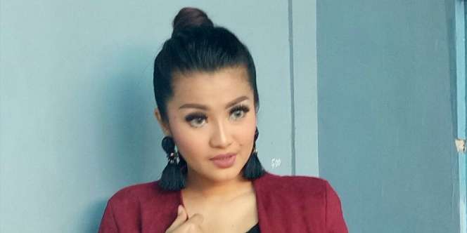 Baca Komentar Kasar, Fitri Carlina: Yang Ini, Aku Kesel Banget