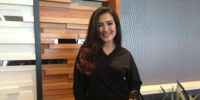 41 Tahun Miliki Tubuh Bagus, Ini Rahasia Liza Natalia