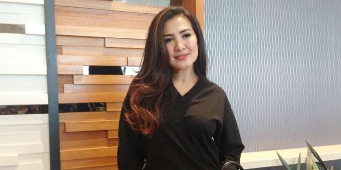 Artis Langka, Tak Malu Mengaku Suka Belanja Barang Bekas