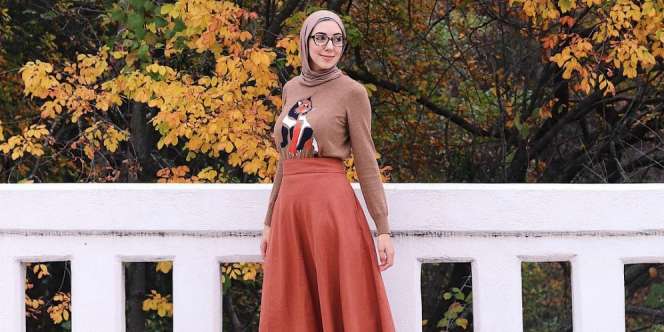 Dania Badawi: Rok Midi & Boots, Paduan Cocok di Musim Hujan