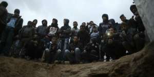 Warga Gaza Temukan Makam Kuno di Kebun Rumah, Ternyata Itu...