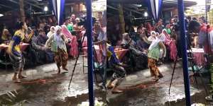 Datang Kondangan, Si Nenek Asyik Berjoget