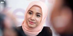 Dapat Hidayah Saat Umroh, 5 Artis Ini Mantap Berhijab
