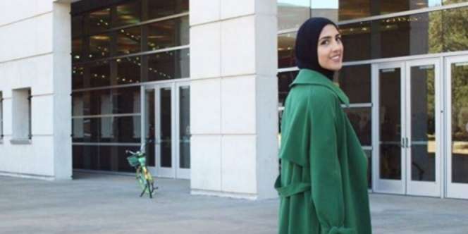 4 Tips Tampil Kasual, Agar Ibu-ibu Kelihatan Awet Muda