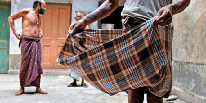 Koleksi Terbaru Zara Terinspirasi Kain Sarung, Tengok Harganya
