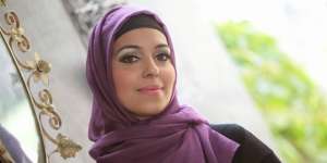 Amjad, Hijaber Sukses yang Pernah Kelimpungan Cari Kerudung